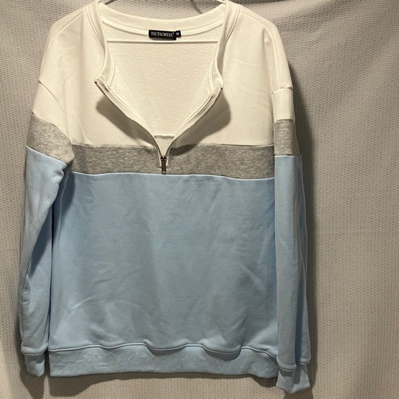 ticticmiss Tops - Women's Colorblock Hoodie - White, Gray, and Blue